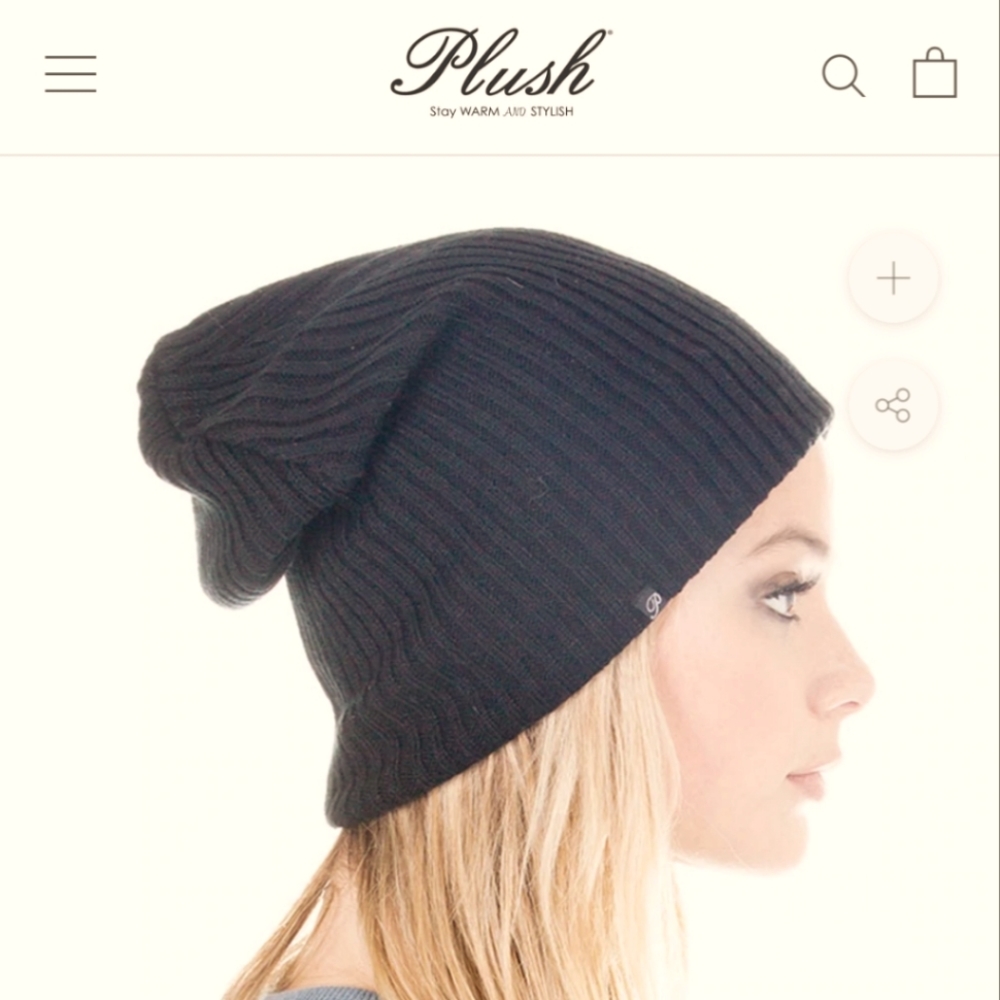 NWT Plush apparel fleece line ribbed slouch beanie